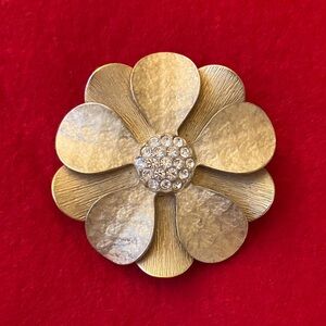 Vintage Gold Flower Brooch with Rhinestones